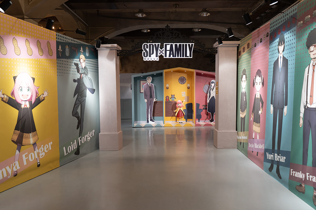 《SPY×FAMILY 間諜家家酒》動畫各主要角色齊聚一堂